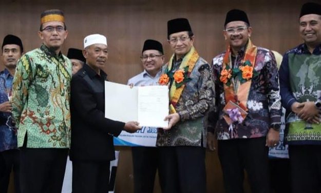 Menteri Agama Prof. KH. Nasaruddin Umar Safari Religi di Maros, Resmikan Maros sebagai Kota Wakaf dan Ziarah ke Makam Tokoh NU Sulsel